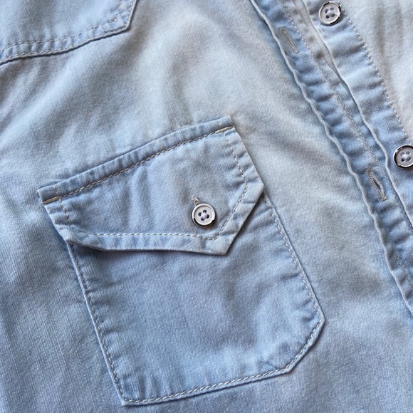 ✨SOLD✨ Ombré Denim Button-Down - Picture 7 of 11